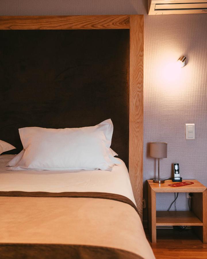 The Originals Boutique, Hotel Du Pont Roupt, Манд Екстериор снимка